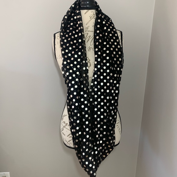 Infinity Scarf - Picture 3 of 3